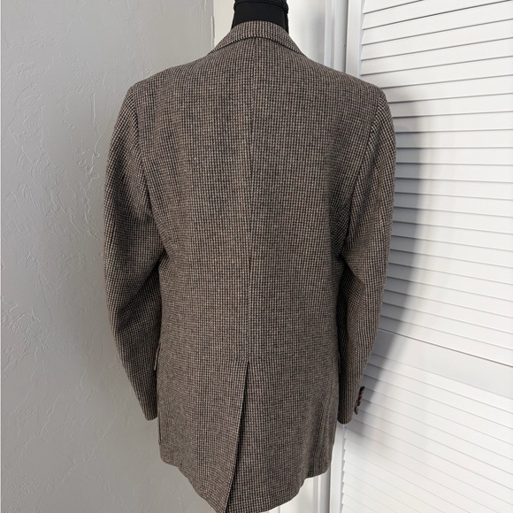 Classic Brown Blazer - Picture 3 of 6